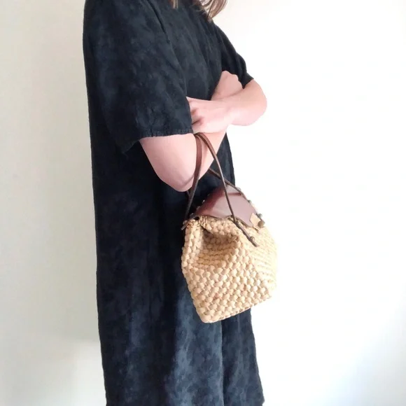 Vintage straw & leather mini tote - Picture 3 of 16